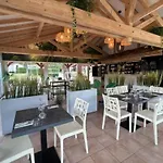 Mobil A Pour 5 Pers. Avec Terrasse - Api-1-52-1579 Campingplads